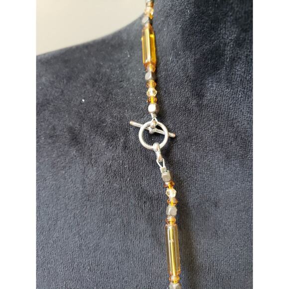 Women Vintage Amber Beaded Necklace with Large Link Chain and Toggle Clasp - Picture 7 of 7